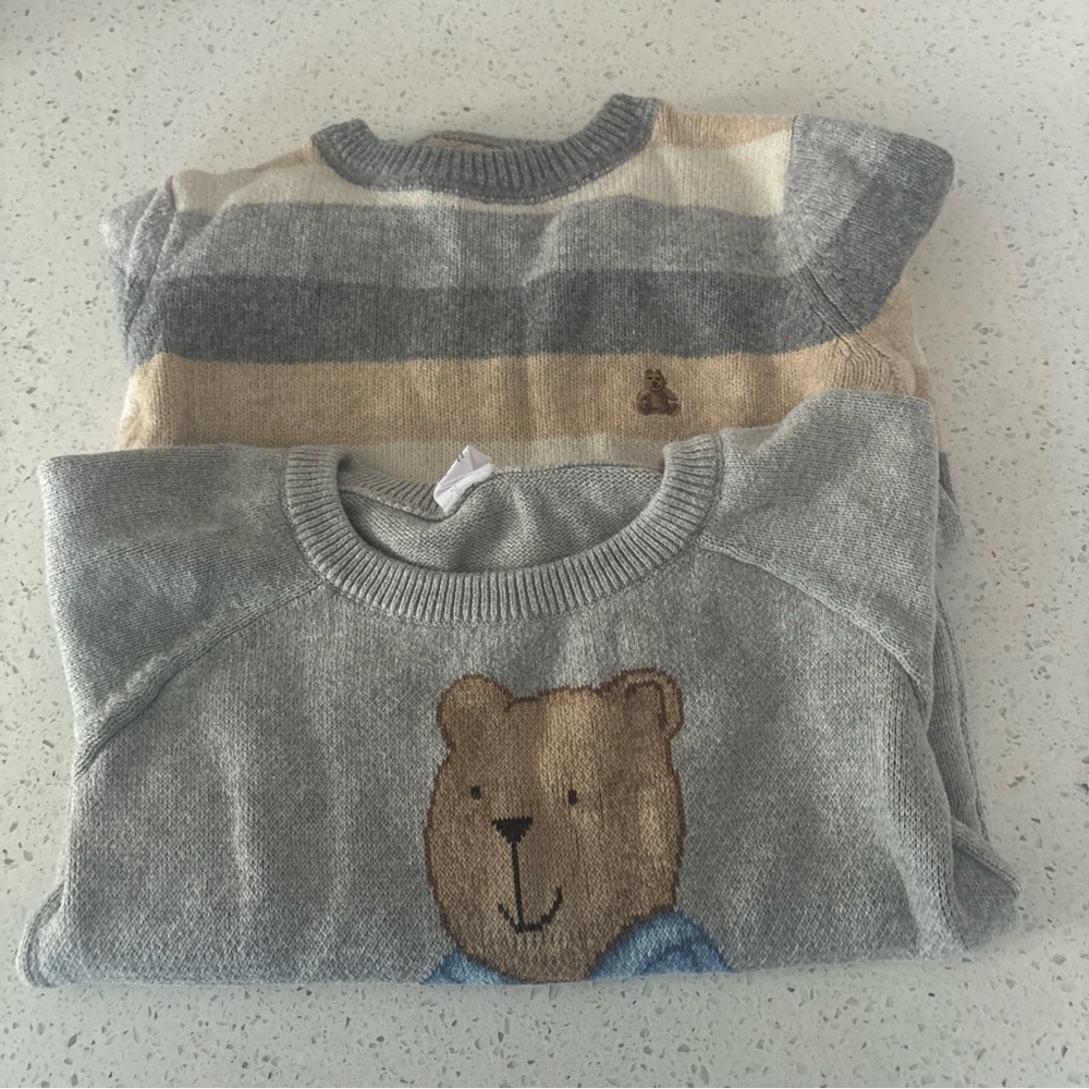 GAP Gray and Tan Crewneck Sweaters